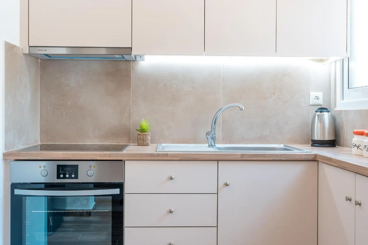 Stylish Central Renovated Apartment Héraklion Hébergement de vacances