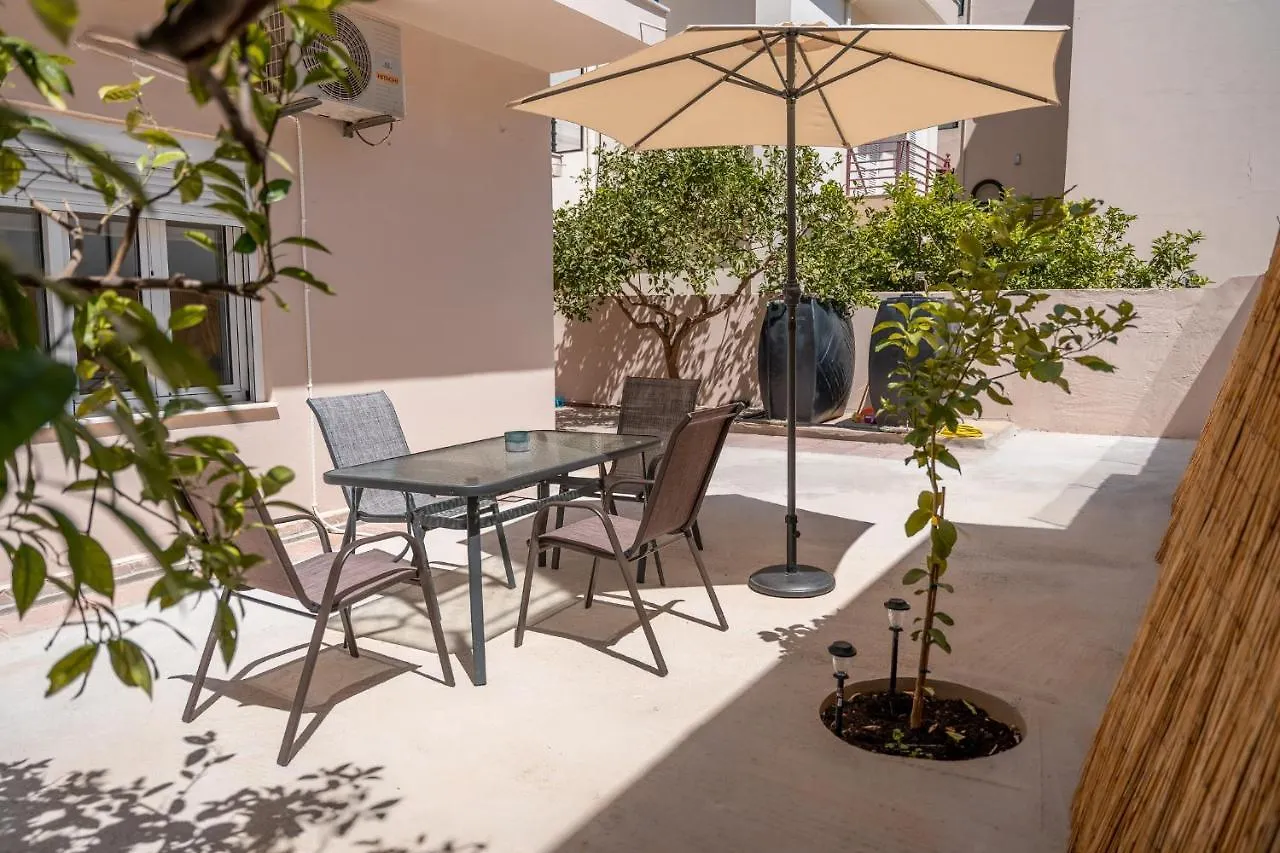 Stylish Central Renovated Apartment Héraklion Hébergement de vacances