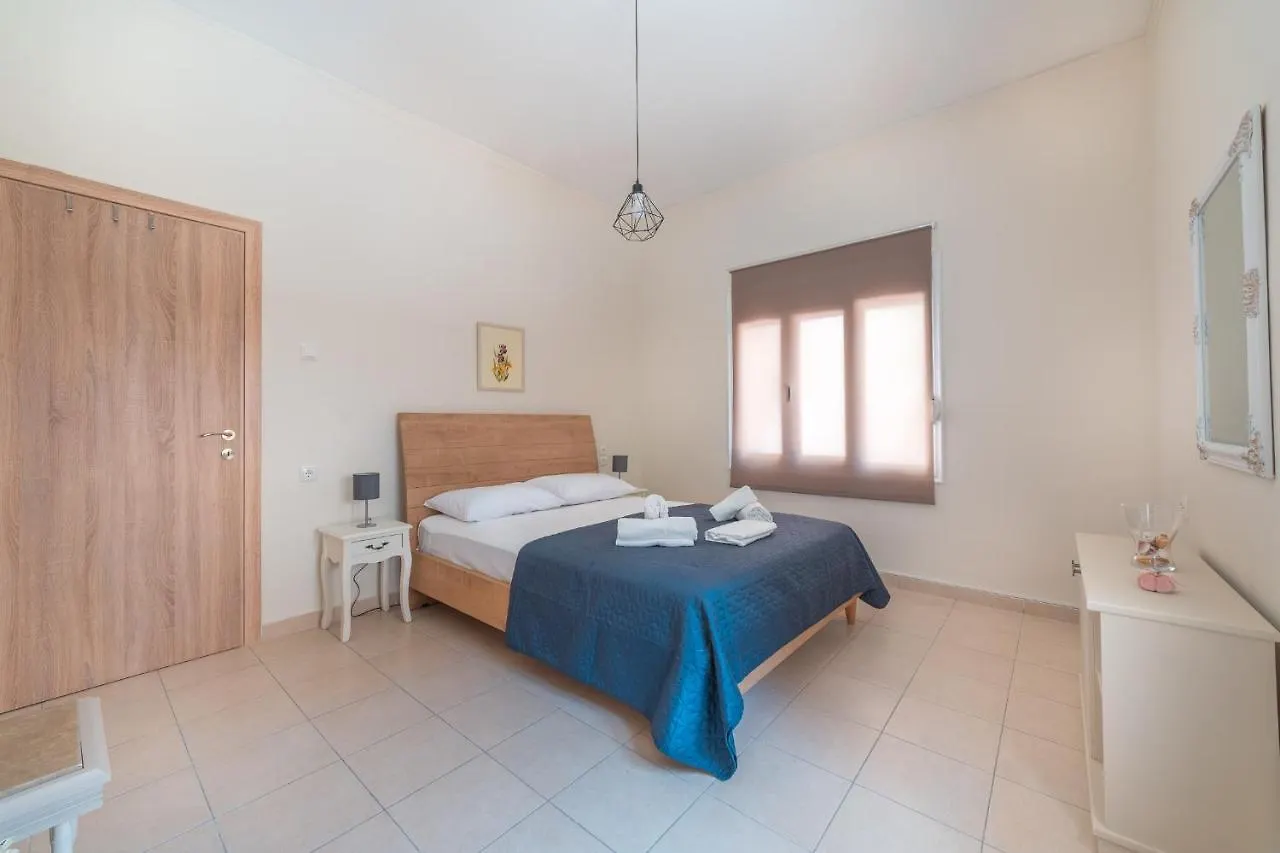 Stylish Central Renovated Apartment Héraklion Hébergement de vacances