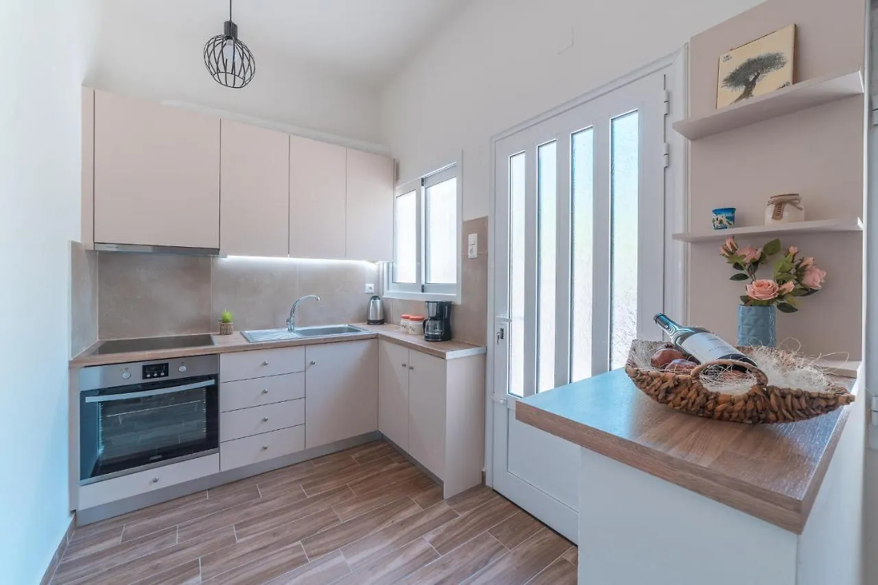 Stylish Central Renovated Apartment Héraklion Hébergement de vacances